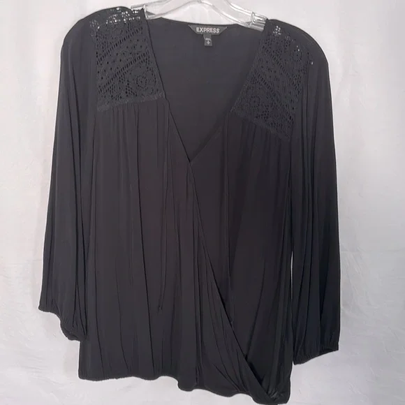 Express Elegant Black Blouse - Picture 3 of 7